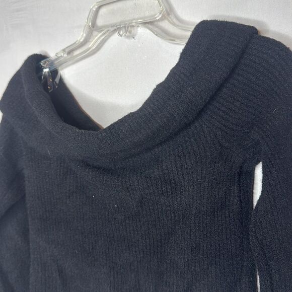 Altar'd State Black Ribbed Off-Shoulder Sweater. Size Medium. - Picture 4 of 9